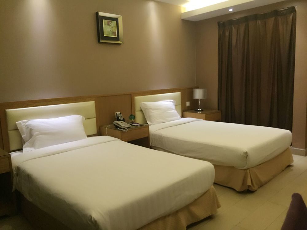 Guangzhou Bauhinia Hotel Exterior photo